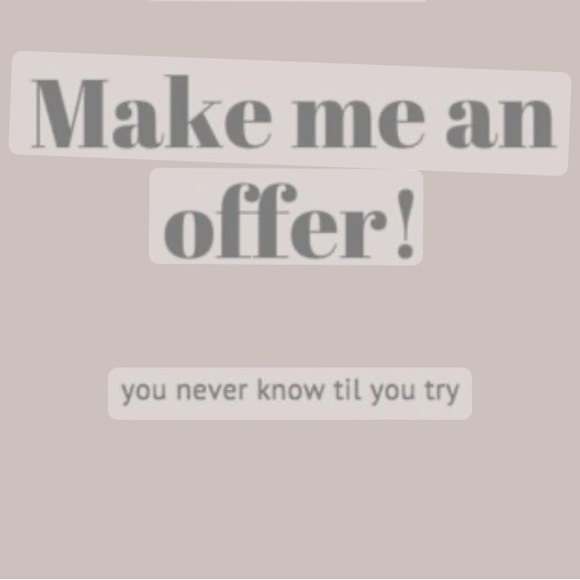 Closet clear out 🔥 all summer items ! 11$ starts. Make offer! - Picture 2 of 2